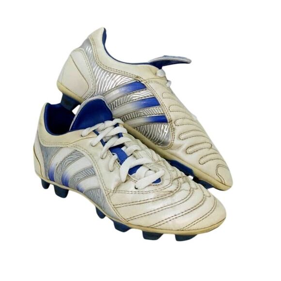 adidas Other - Adidas TraXion Youth's Pre-owned White/Blue Baseball Cleats - sz. 2